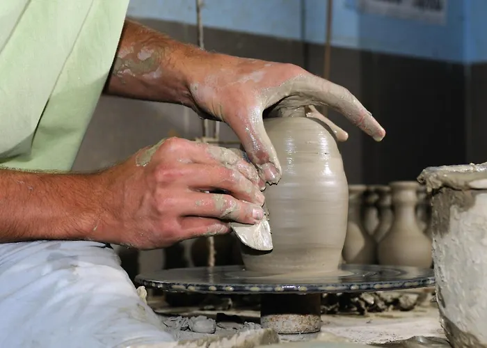 Chonky Cat Daire Moravske-Toplice